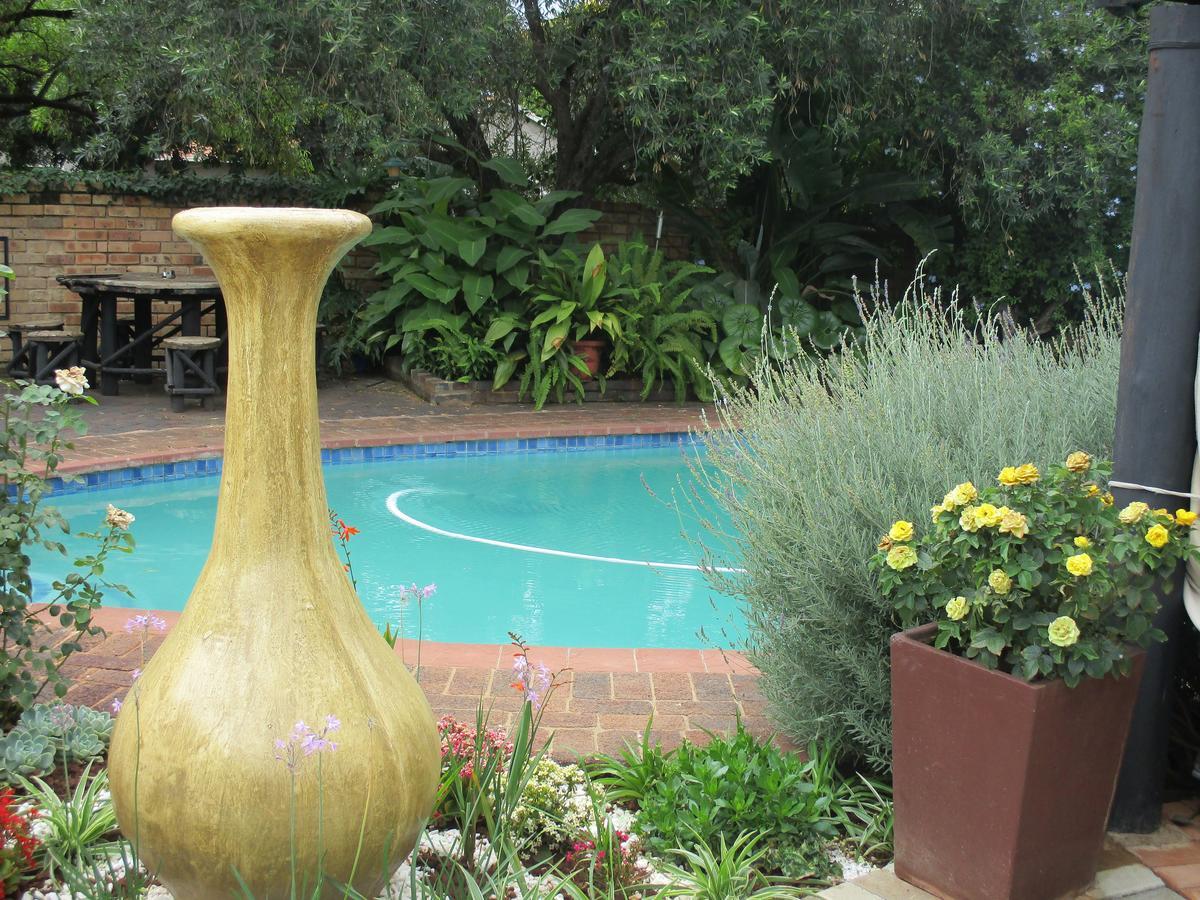 Ukarimu Guest House Klerksdorp Zewnętrze zdjęcie
