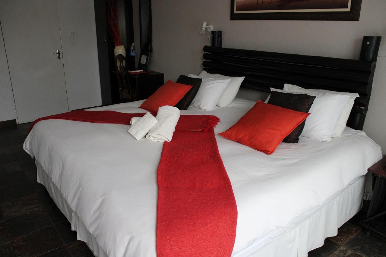 Ukarimu Guest House Klerksdorp Zewnętrze zdjęcie